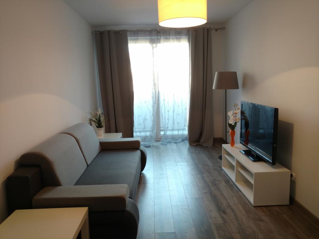 Pixel White Apartment Breslau
